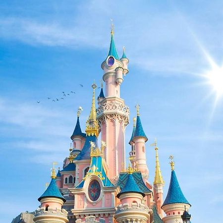 A 3 Minutes De Disneyland Montévrain Esterno foto